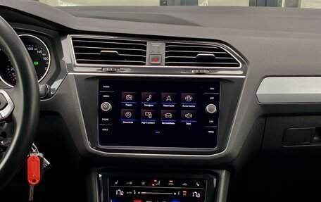 Volkswagen Tiguan II, 2021 год, 2 999 000 рублей, 14 фотография