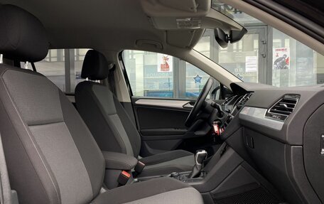 Volkswagen Tiguan II, 2021 год, 2 999 000 рублей, 20 фотография