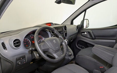 Peugeot Partner II рестайлинг 2, 2021 год, 1 745 000 рублей, 16 фотография