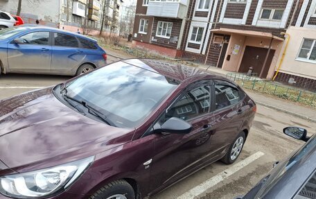 Hyundai Solaris II рестайлинг, 2014 год, 950 000 рублей, 1 фотография