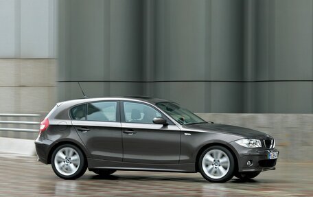 BMW 1 серия, 2005 год, 580 000 рублей, 1 фотография