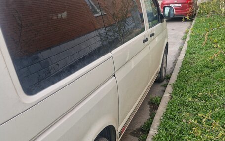 Volkswagen Transporter T5 рестайлинг, 2010 год, 2 000 000 рублей, 4 фотография