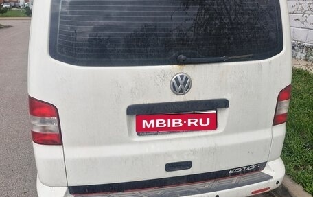 Volkswagen Transporter T5 рестайлинг, 2010 год, 2 000 000 рублей, 3 фотография