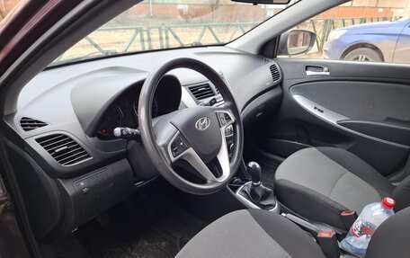 Hyundai Solaris II рестайлинг, 2014 год, 950 000 рублей, 5 фотография