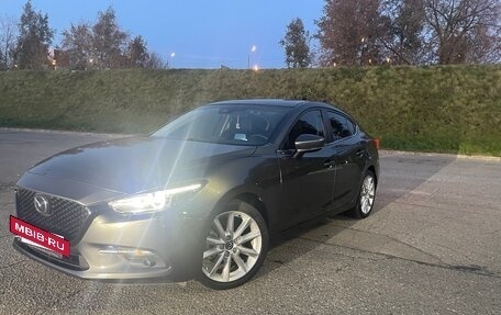 Mazda 3, 2017 год, 1 800 000 рублей, 3 фотография