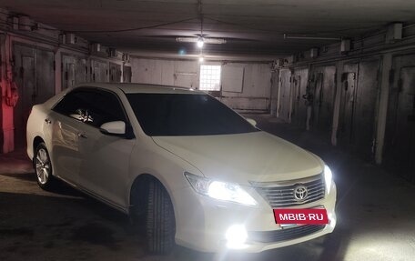 Toyota Camry, 2011 год, 1 600 000 рублей, 3 фотография