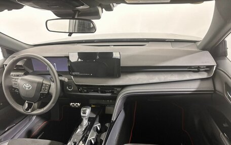 Toyota Camry, 2024 год, 5 050 000 рублей, 14 фотография