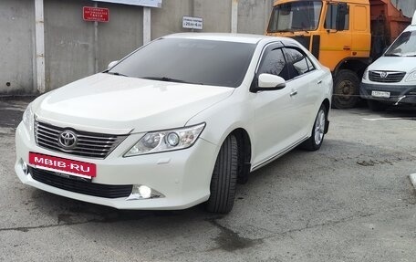 Toyota Camry, 2011 год, 1 600 000 рублей, 2 фотография