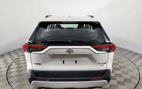 Toyota RAV4, 2024 год, 4 350 000 рублей, 8 фотография