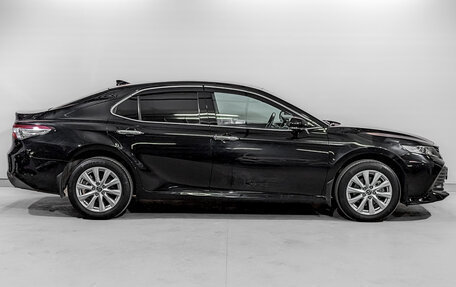 Toyota Camry, 2018 год, 3 150 000 рублей, 4 фотография