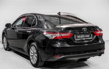 Toyota Camry, 2018 год, 3 150 000 рублей, 7 фотография