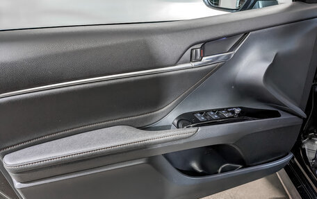 Toyota Camry, 2018 год, 3 150 000 рублей, 19 фотография