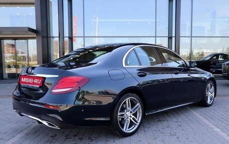 Mercedes-Benz E-Класс, 2016 год, 3 420 000 рублей, 2 фотография