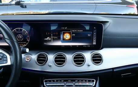 Mercedes-Benz E-Класс, 2016 год, 3 420 000 рублей, 23 фотография