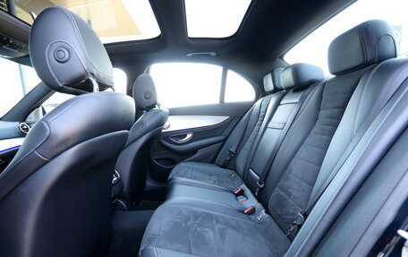 Mercedes-Benz E-Класс, 2016 год, 3 420 000 рублей, 12 фотография