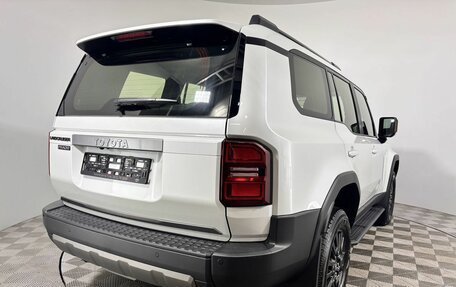 Toyota Land Cruiser Prado, 2024 год, 11 800 000 рублей, 8 фотография