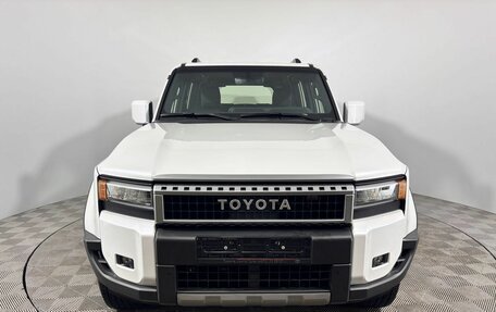Toyota Land Cruiser Prado, 2024 год, 11 800 000 рублей, 12 фотография