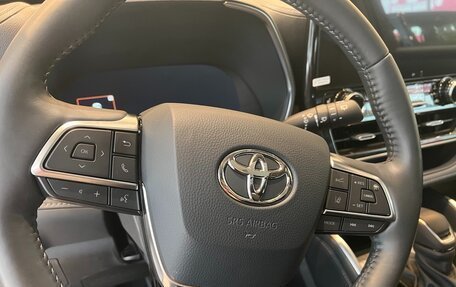 Toyota Highlander, 2025 год, 6 600 000 рублей, 2 фотография