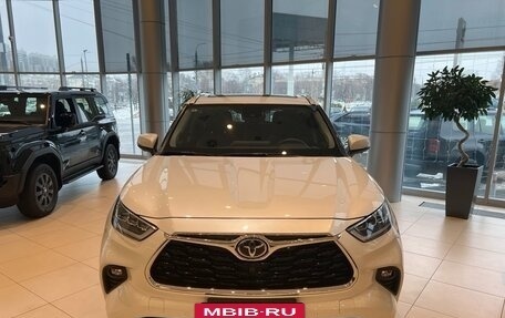 Toyota Highlander, 2025 год, 6 600 000 рублей, 10 фотография
