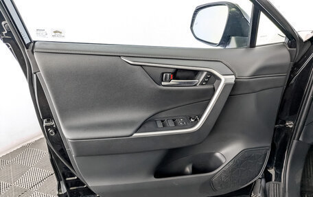 Toyota RAV4, 2019 год, 3 500 000 рублей, 19 фотография
