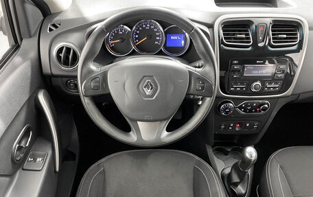 Renault Sandero II рестайлинг, 2017 год, 899 000 рублей, 14 фотография