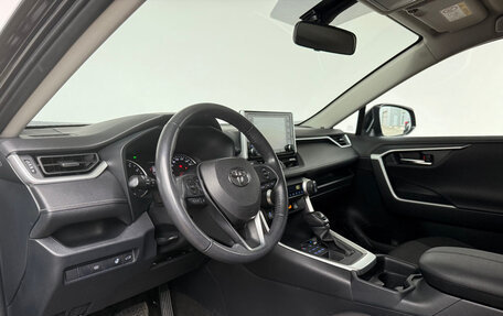 Toyota RAV4, 2020 год, 3 350 000 рублей, 3 фотография