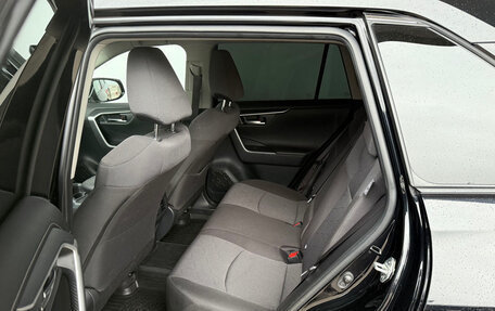 Toyota RAV4, 2020 год, 3 350 000 рублей, 4 фотография