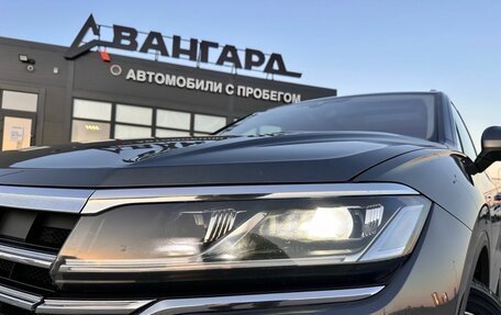 Volkswagen Touareg III, 2019 год, 4 299 000 рублей, 10 фотография