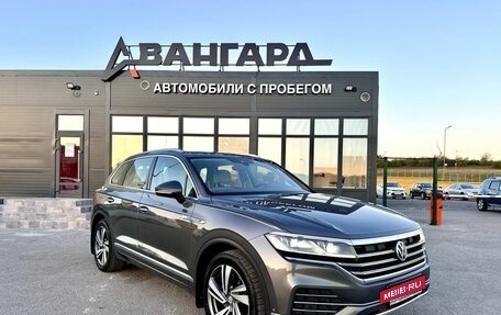 Volkswagen Touareg III, 2019 год, 4 299 000 рублей, 8 фотография