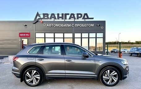 Volkswagen Touareg III, 2019 год, 4 299 000 рублей, 7 фотография