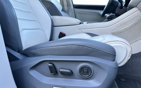 Volkswagen Touareg III, 2019 год, 4 299 000 рублей, 25 фотография