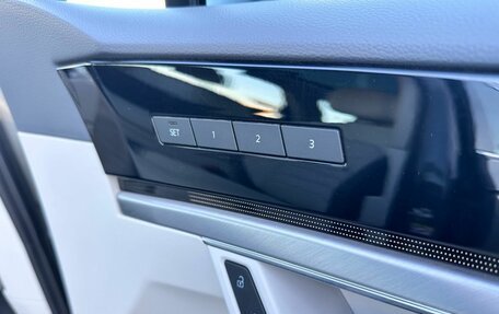 Volkswagen Touareg III, 2019 год, 4 299 000 рублей, 29 фотография