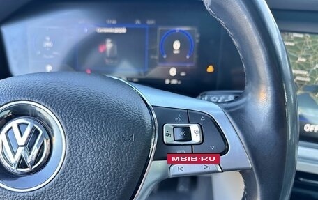 Volkswagen Touareg III, 2019 год, 4 299 000 рублей, 38 фотография