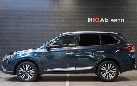 Mitsubishi Outlander III рестайлинг 3, 2019 год, 2 740 000 рублей, 5 фотография