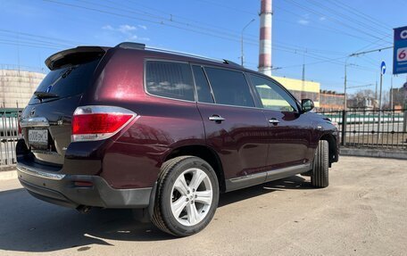 Toyota Highlander III, 2013 год, 3 060 000 рублей, 4 фотография