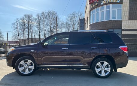Toyota Highlander III, 2013 год, 3 060 000 рублей, 8 фотография