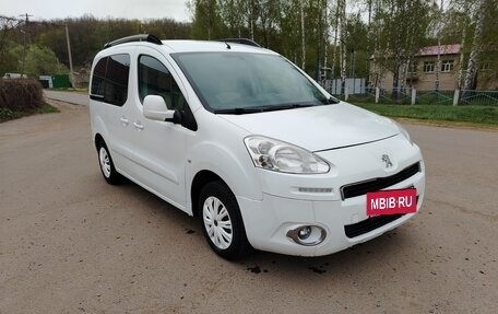 Peugeot Partner II рестайлинг 2, 2012 год, 450 000 рублей, 2 фотография