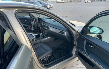 BMW 3 серия, 2008 год, 1 050 000 рублей, 10 фотография
