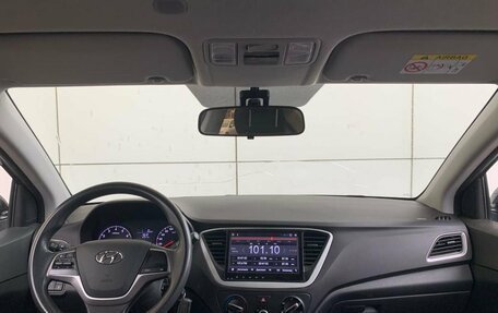 Hyundai Solaris II рестайлинг, 2017 год, 1 150 000 рублей, 17 фотография