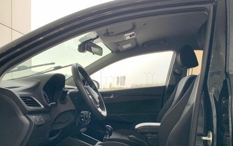 Hyundai Solaris II рестайлинг, 2017 год, 1 150 000 рублей, 20 фотография