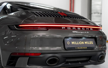 Porsche 911, 2023 год, 25 000 000 рублей, 14 фотография