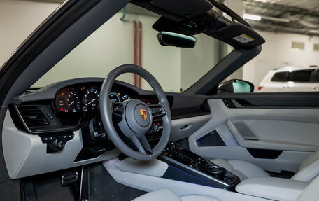 Porsche 911, 2023 год, 25 000 000 рублей, 18 фотография