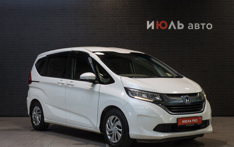 Honda Freed II, 2017 год, 1 801 000 рублей, 3 фотография