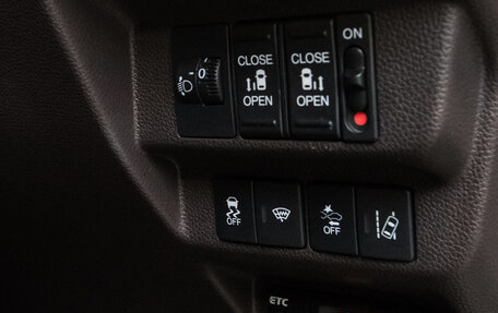 Honda Freed II, 2017 год, 1 801 000 рублей, 14 фотография