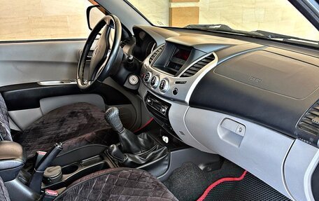 Mitsubishi L200 IV рестайлинг, 2010 год, 1 690 000 рублей, 3 фотография