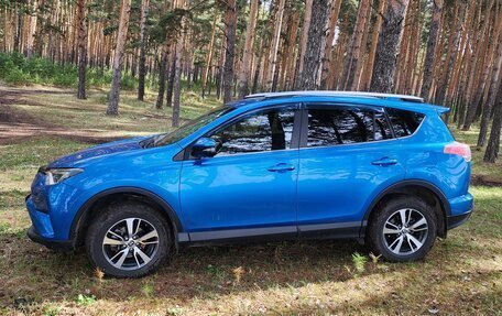 Toyota RAV4, 2015 год, 2 550 000 рублей, 5 фотография