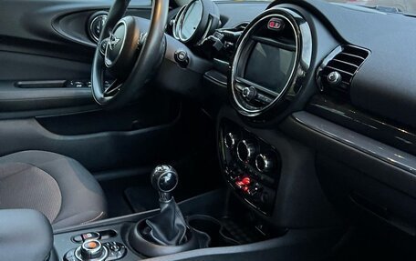 MINI Clubman, 2019 год, 1 800 000 рублей, 8 фотография