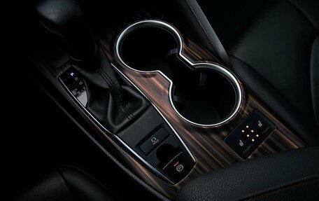 Toyota Camry, 2019 год, 2 748 000 рублей, 15 фотография