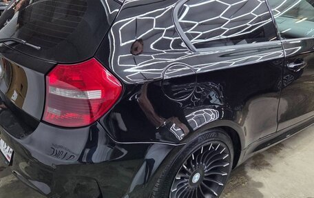 BMW 1 серия, 2010 год, 800 000 рублей, 8 фотография