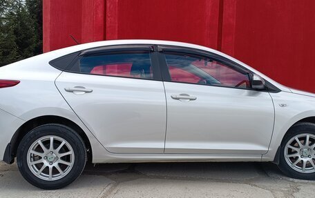 Hyundai Solaris II рестайлинг, 2017 год, 1 180 000 рублей, 5 фотография